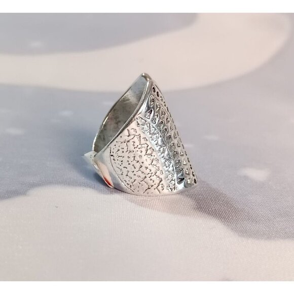 Boho Silvertone Corset Mandala Statement Ring Size 8 NWT Fashion Jewelry Gift - Picture 2 of 3